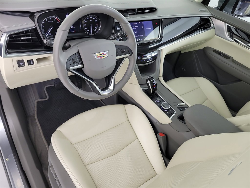 Certified 2025 Cadillac XT6 Premium Luxury image 19