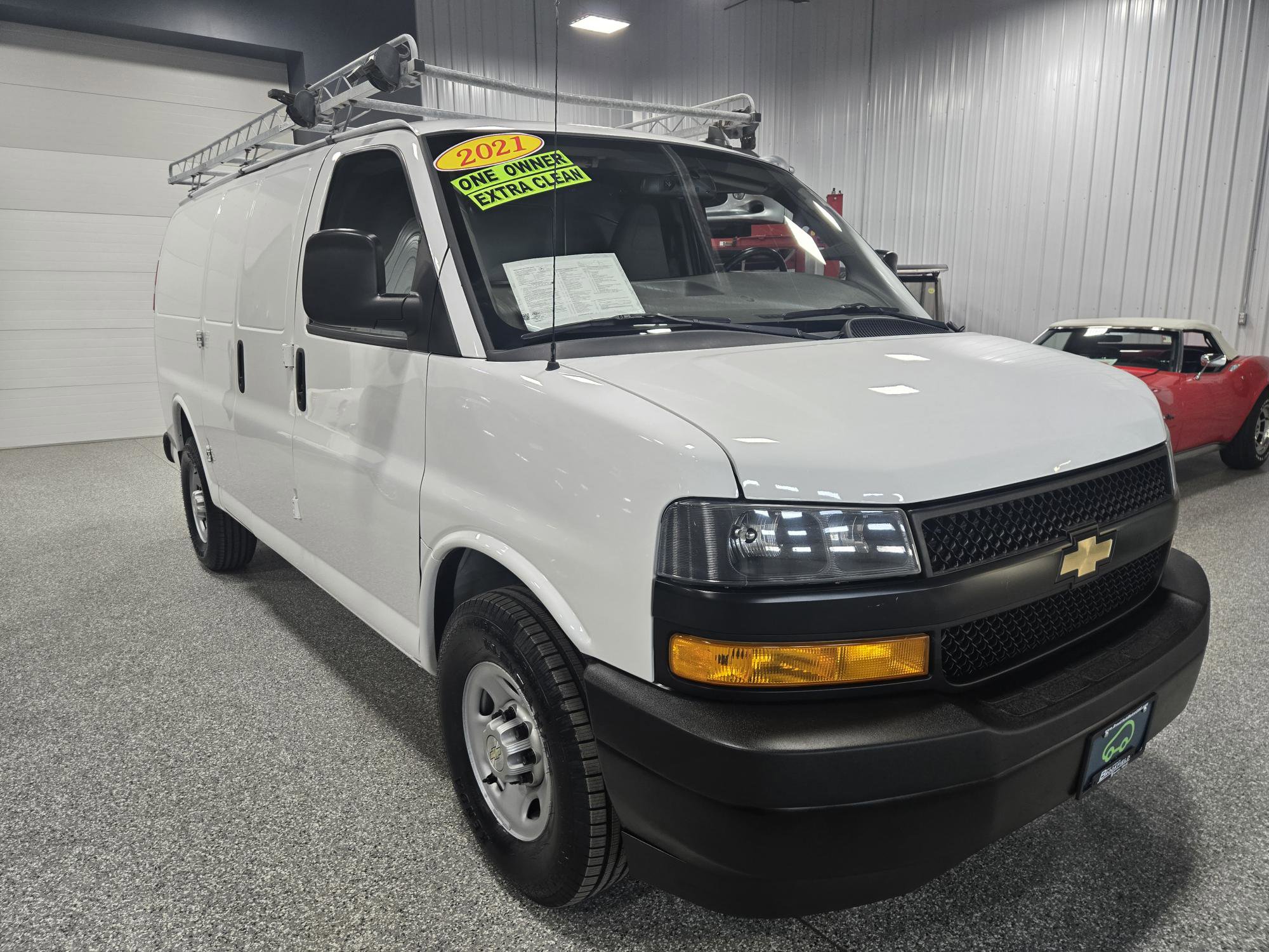 Certified 2021 Chevrolet Express 3500 w/ Driver Convenience Package image 8