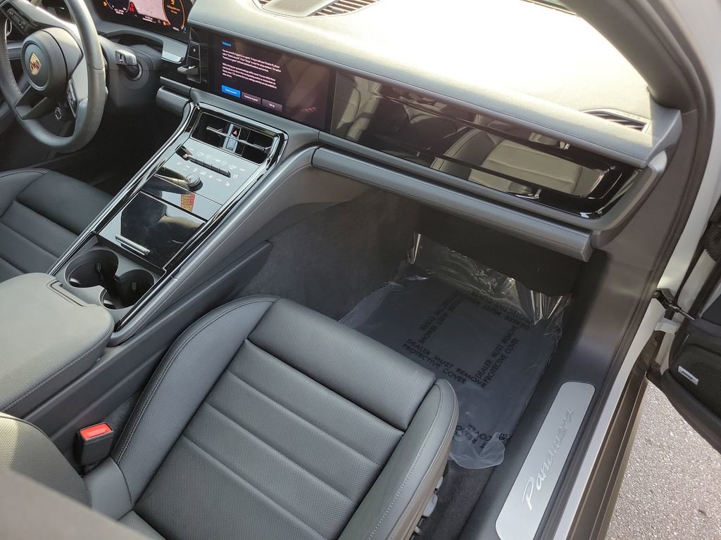 Certified 2024 Porsche Panamera Base image 19