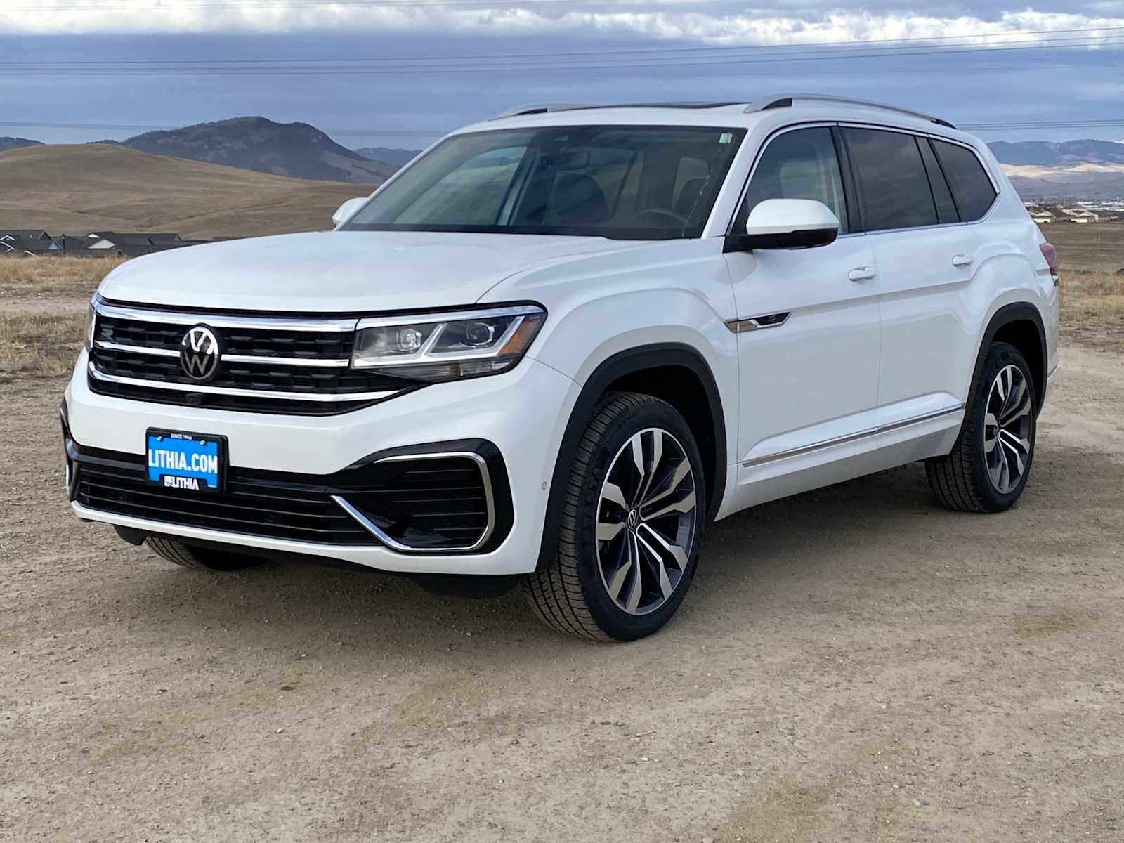 Used 2023 Volkswagen Atlas SEL Premium image 11