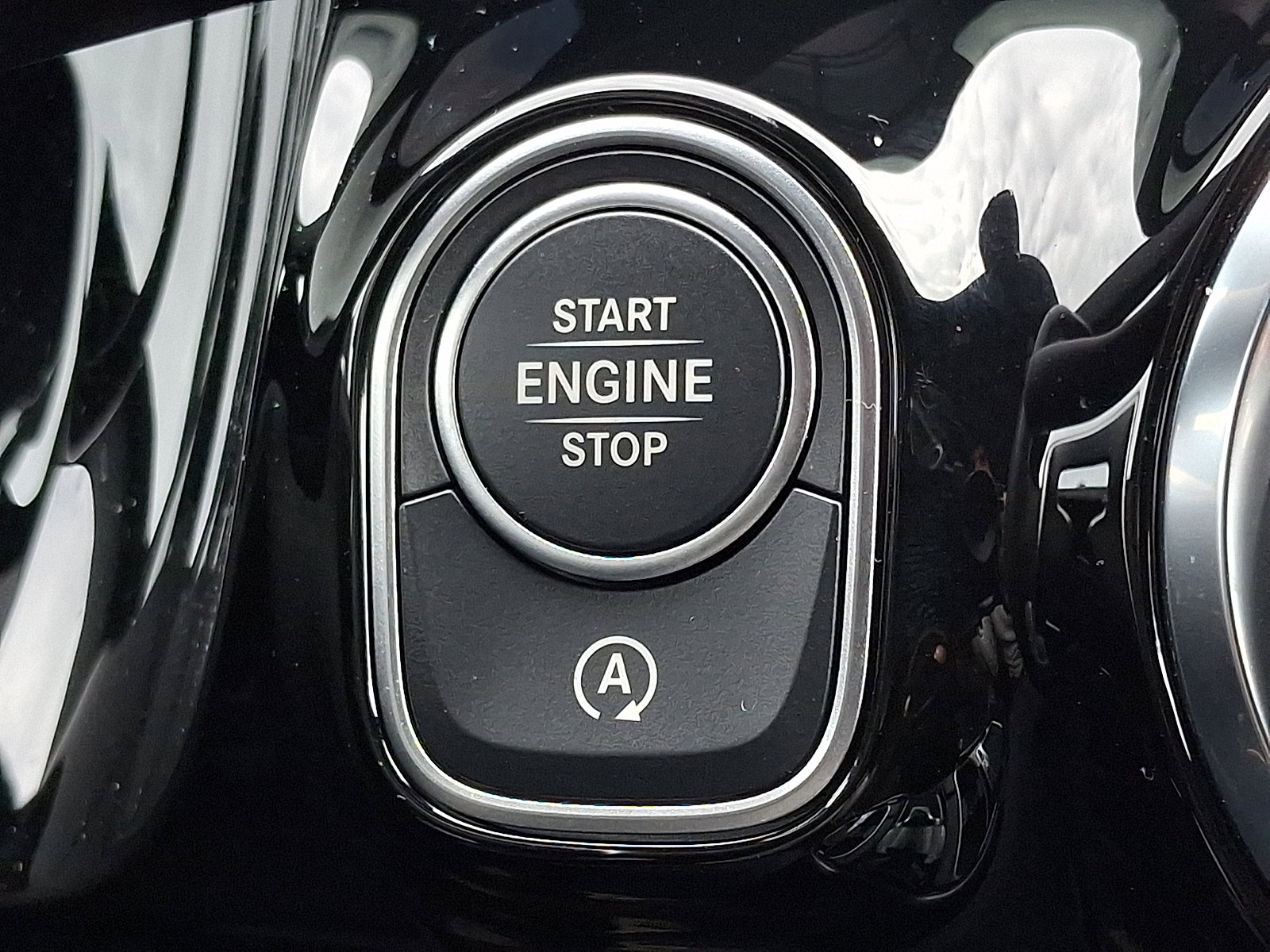 Certified 2025 Mercedes-Benz GLA 35 AMG 4MATIC image 24