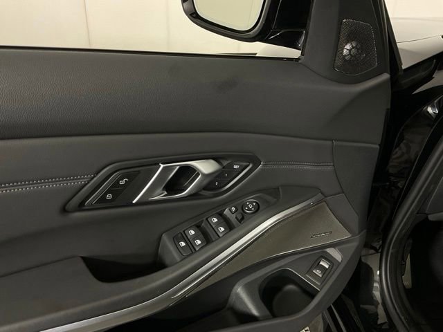 Used 2025 BMW M3 Competition AWD/4WD image 30