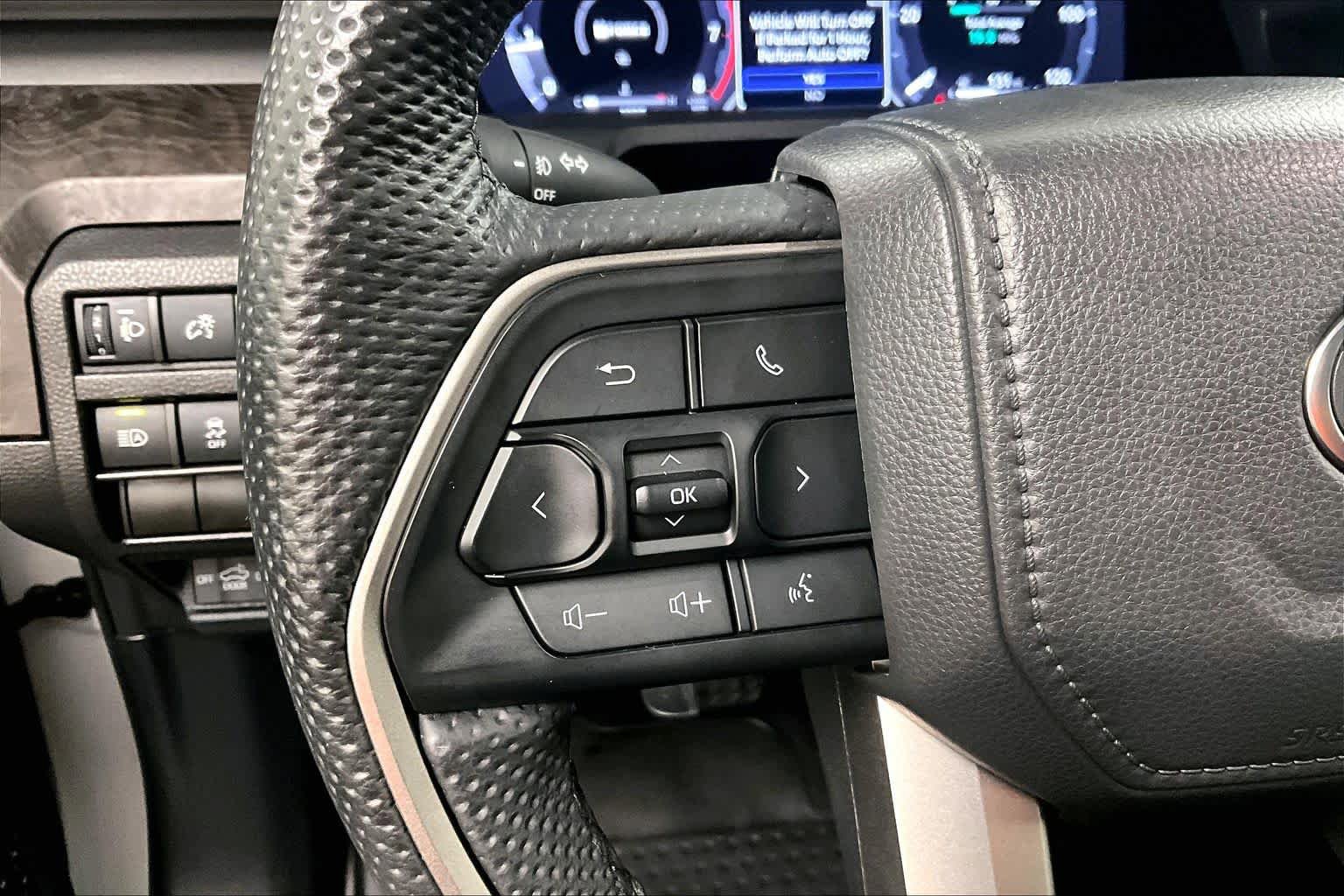 Certified 2025 Toyota Tacoma Limited AWD/4WD image 22