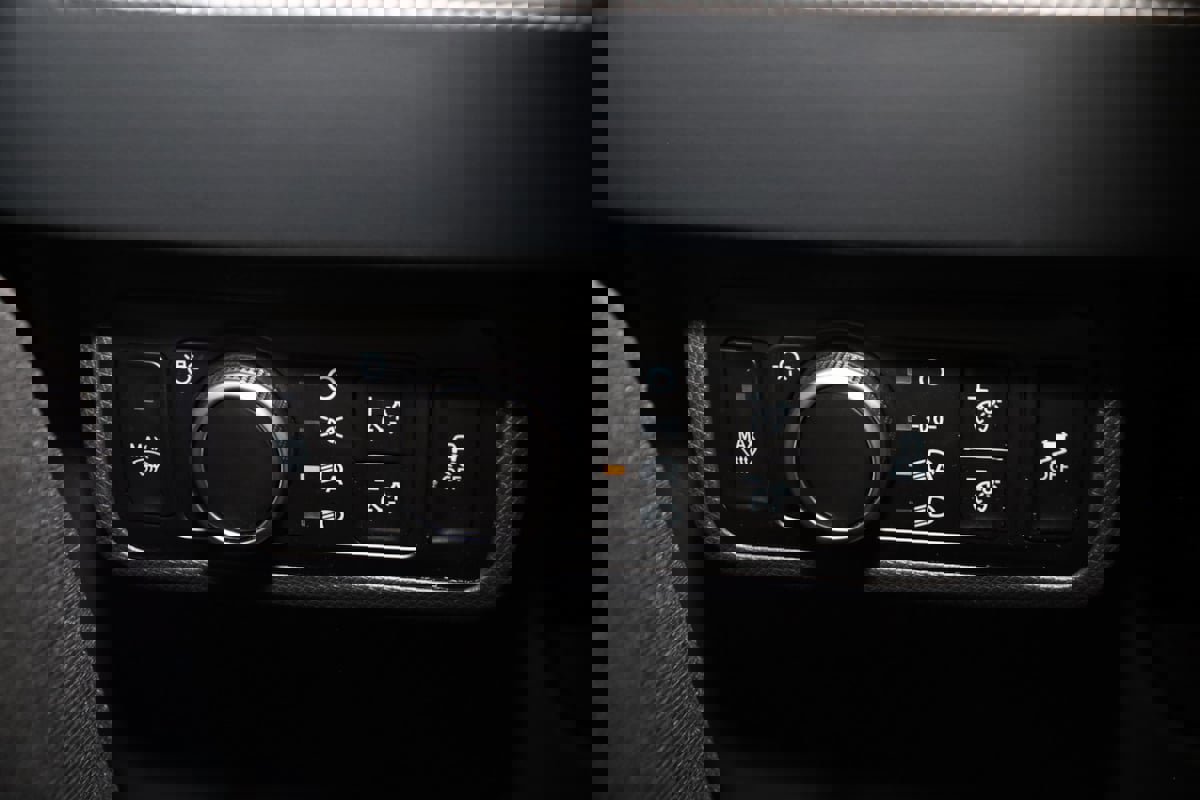 Used 2025 Ford Mustang Mach-E Premium w/ Interior Protection Package image 37