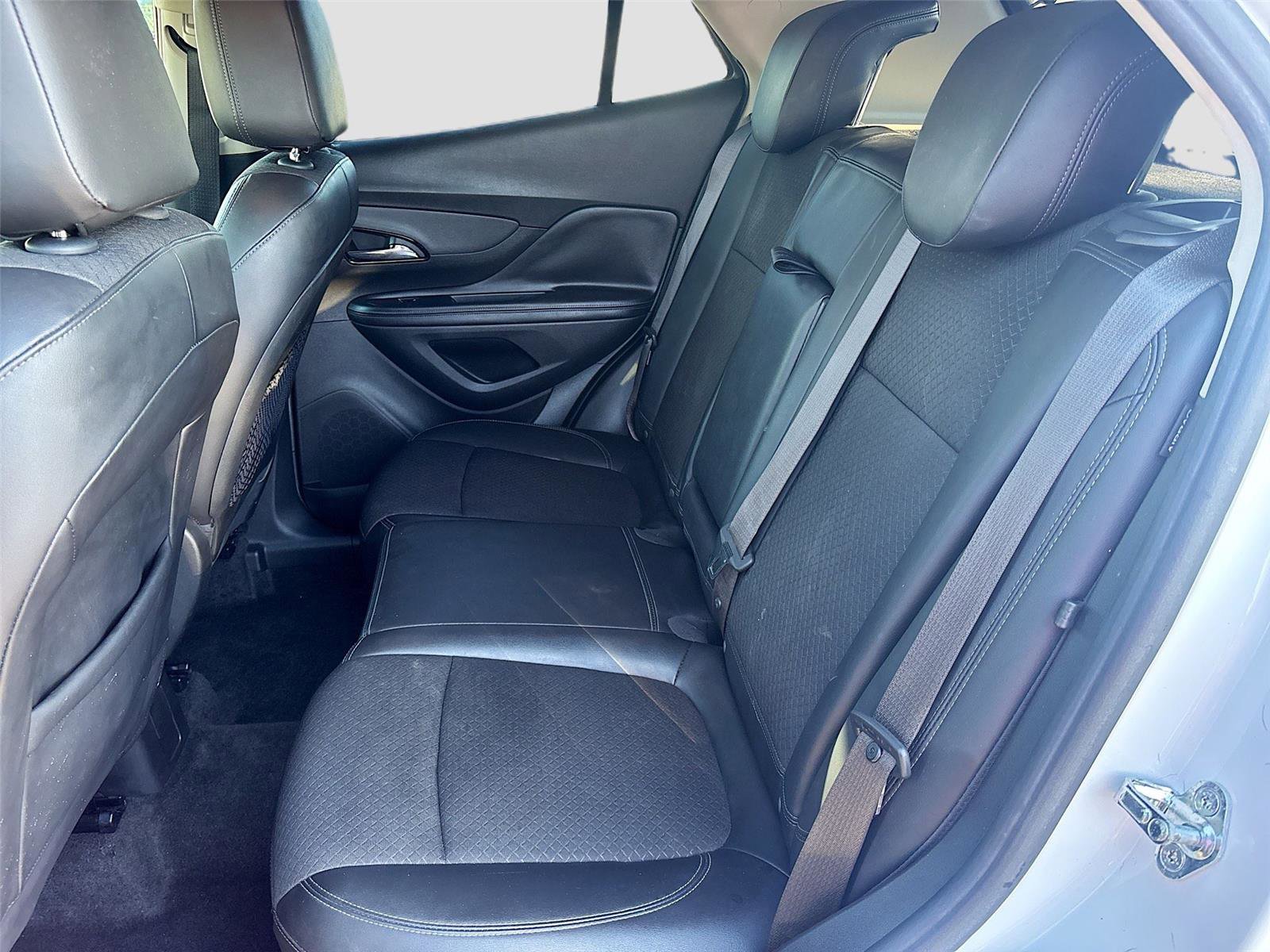 Used 2019 Buick Encore Preferred image 24