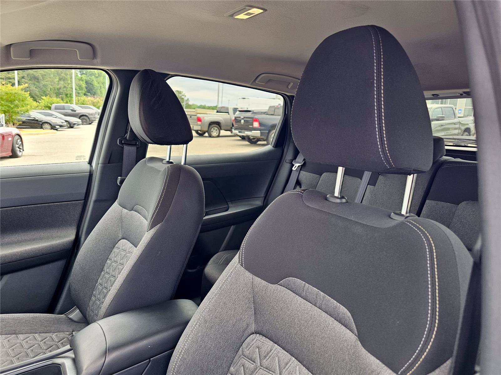 Used 2026 Nissan Kicks SV FWD image 17
