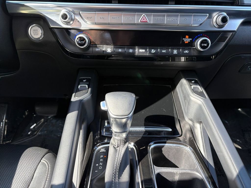 Used 2022 Kia Telluride S image 16