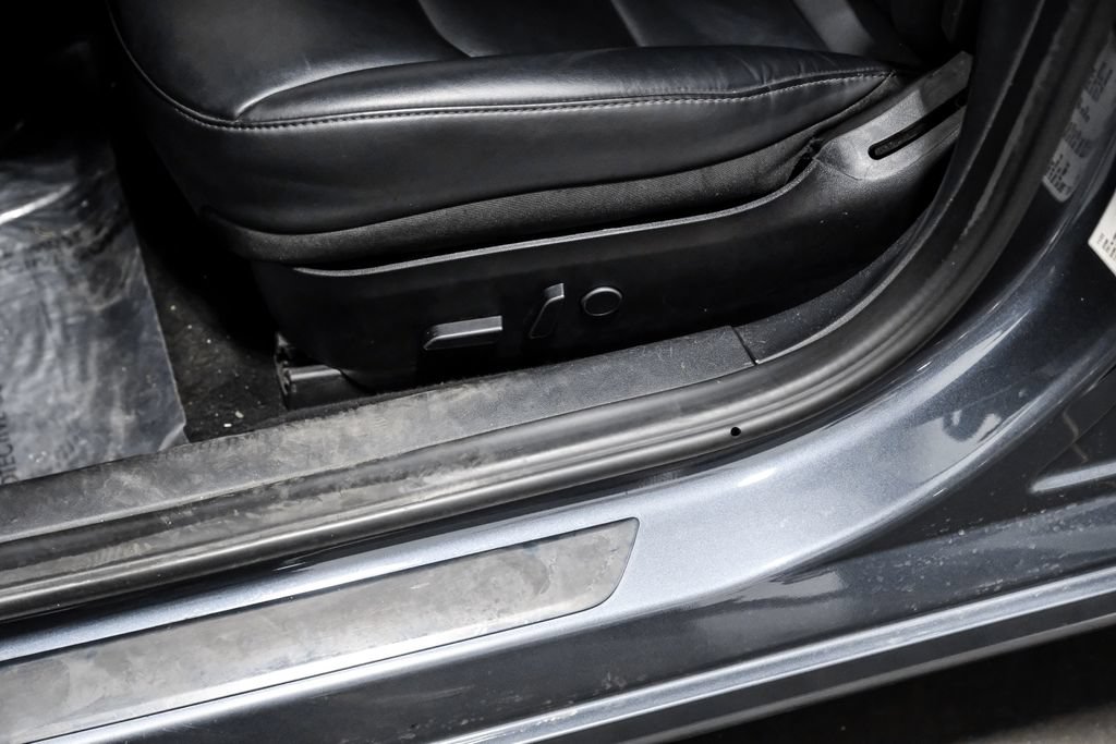 Used 2023 Tesla Model 3 Long Range AWD/4WD image 31