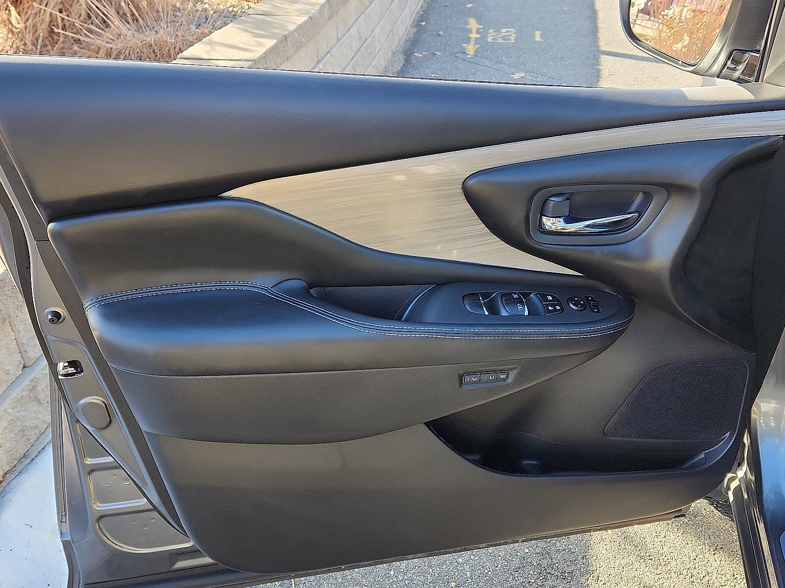 Used 2017 Nissan Murano Platinum w/ Platinum Technology Package image 12