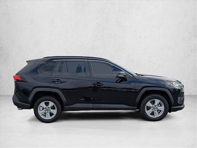 Used 2021 Toyota RAV4 XLE FWD image 4