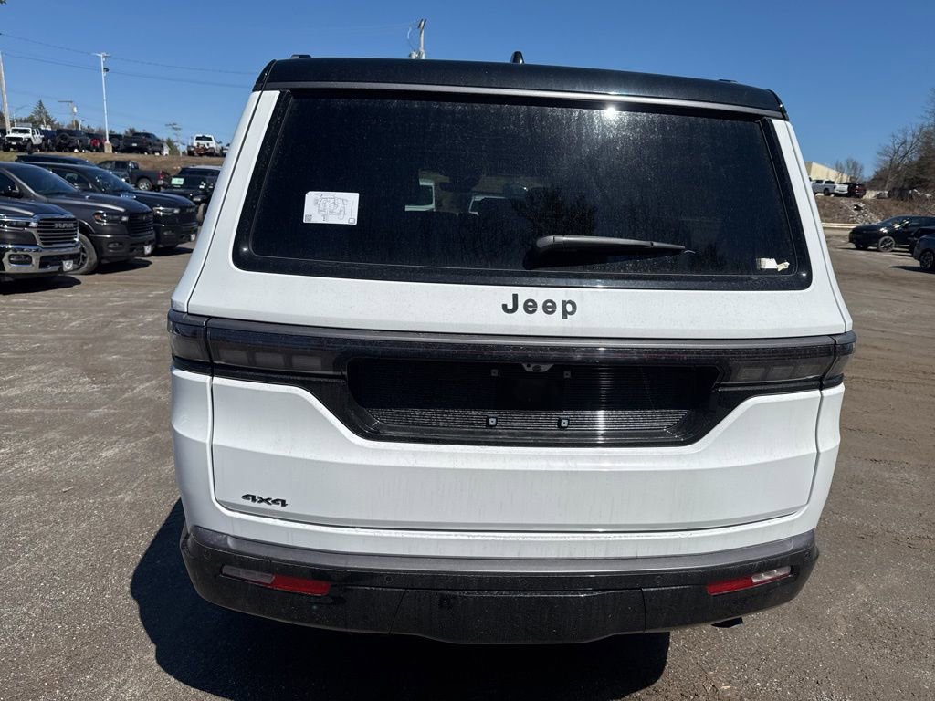 New 2026 Jeep Grand Wagoneer Summit image 4