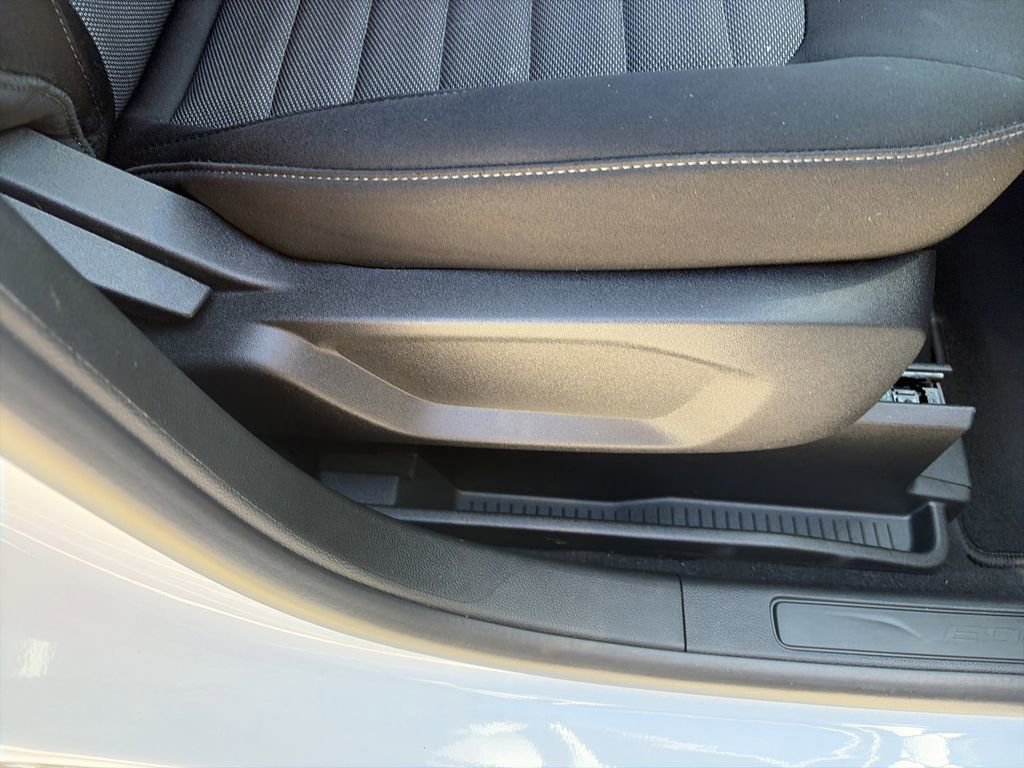 Used 2023 Ford Edge SE AWD/4WD image 34