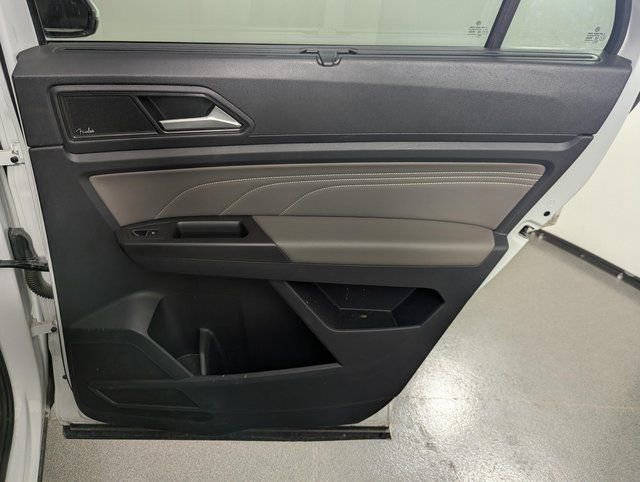 Used 2023 Volkswagen Atlas Cross Sport SEL Premium R-Line image 18