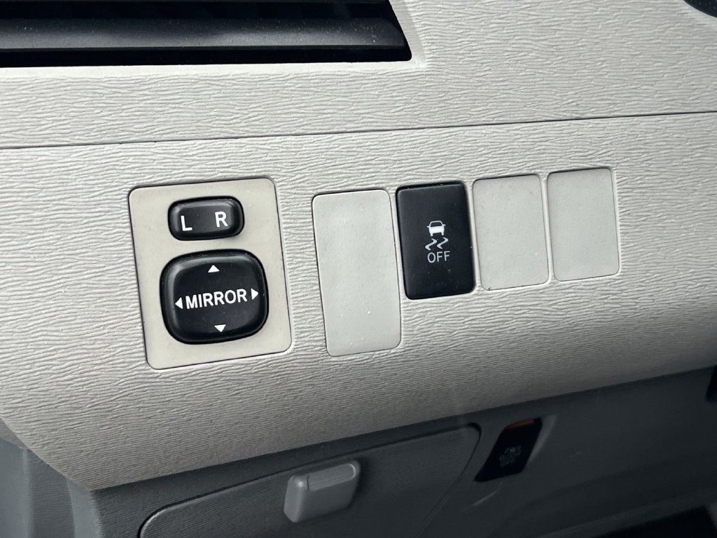 Used 2011 Toyota Sienna SE w/ Preferred Pkg FWD image 25