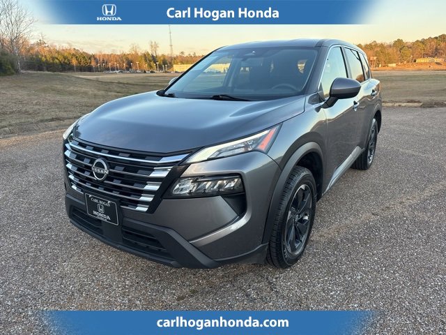 Used 2024 Nissan Rogue SV