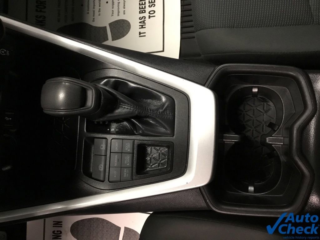 Used 2022 Toyota RAV4 LE AWD/4WD image 50