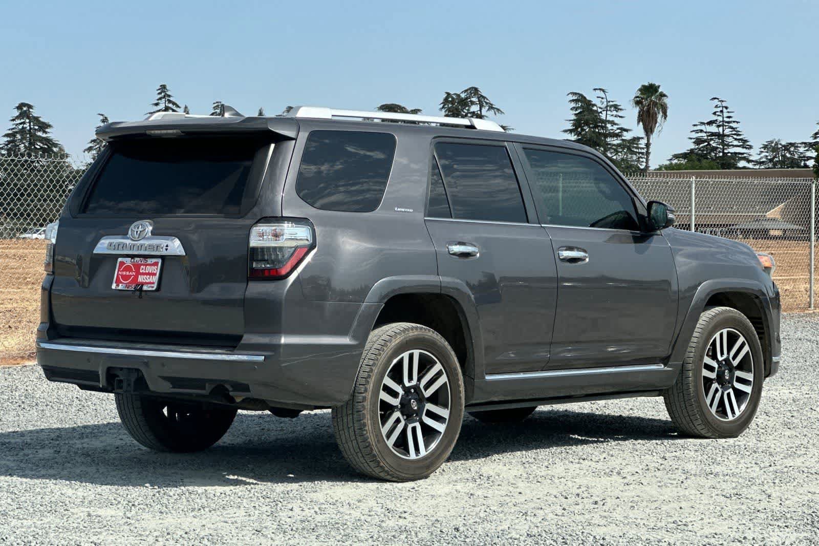 Used 2019 Toyota 4Runner Limited AWD/4WD image 3