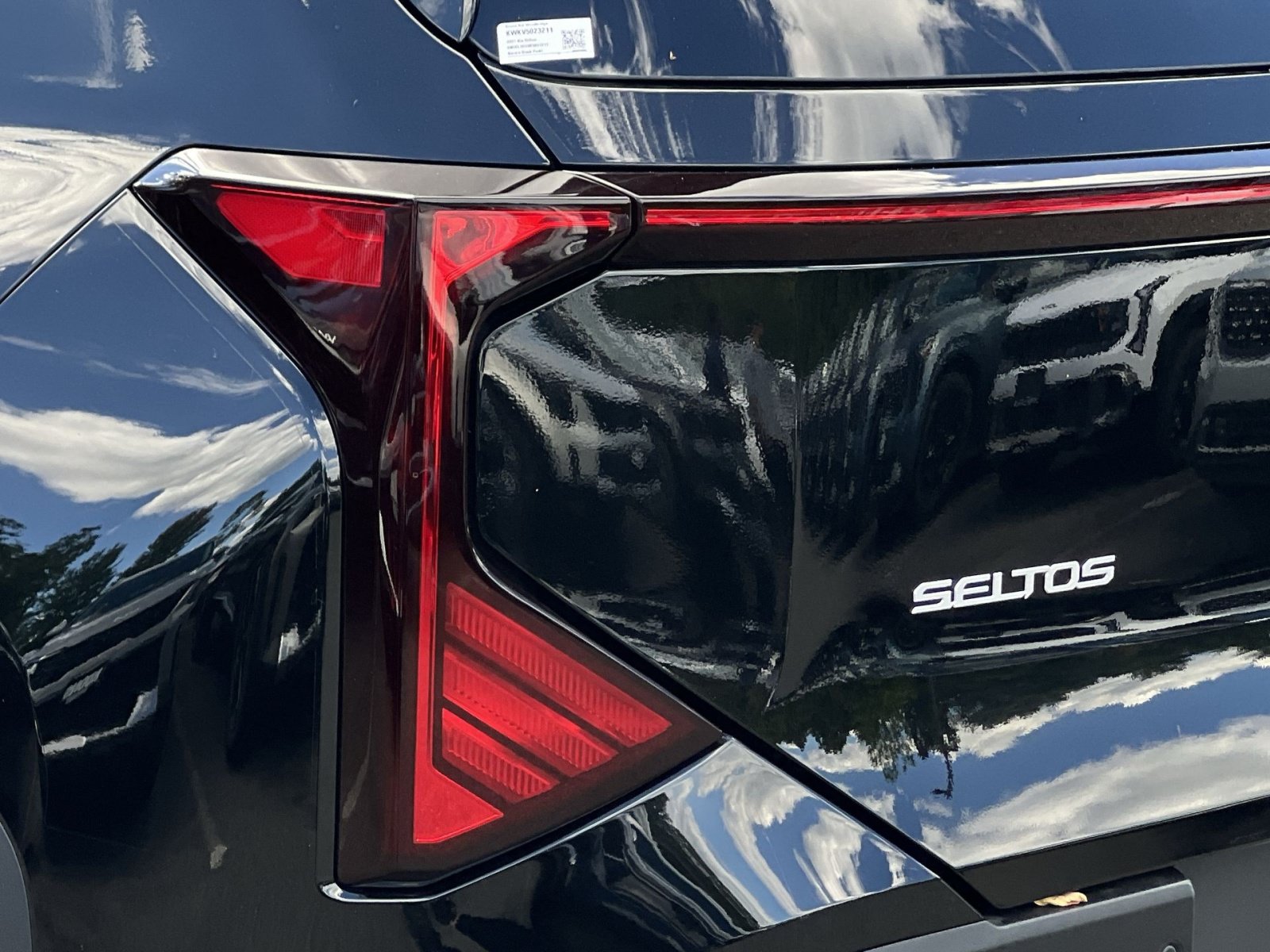 New 2027 Kia Seltos S FWD image 14