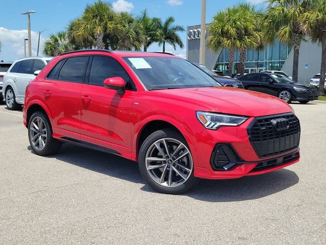 Certified 2025 Audi Q3 2.0T Premium w/ Convenience Package AWD/4WD image 32