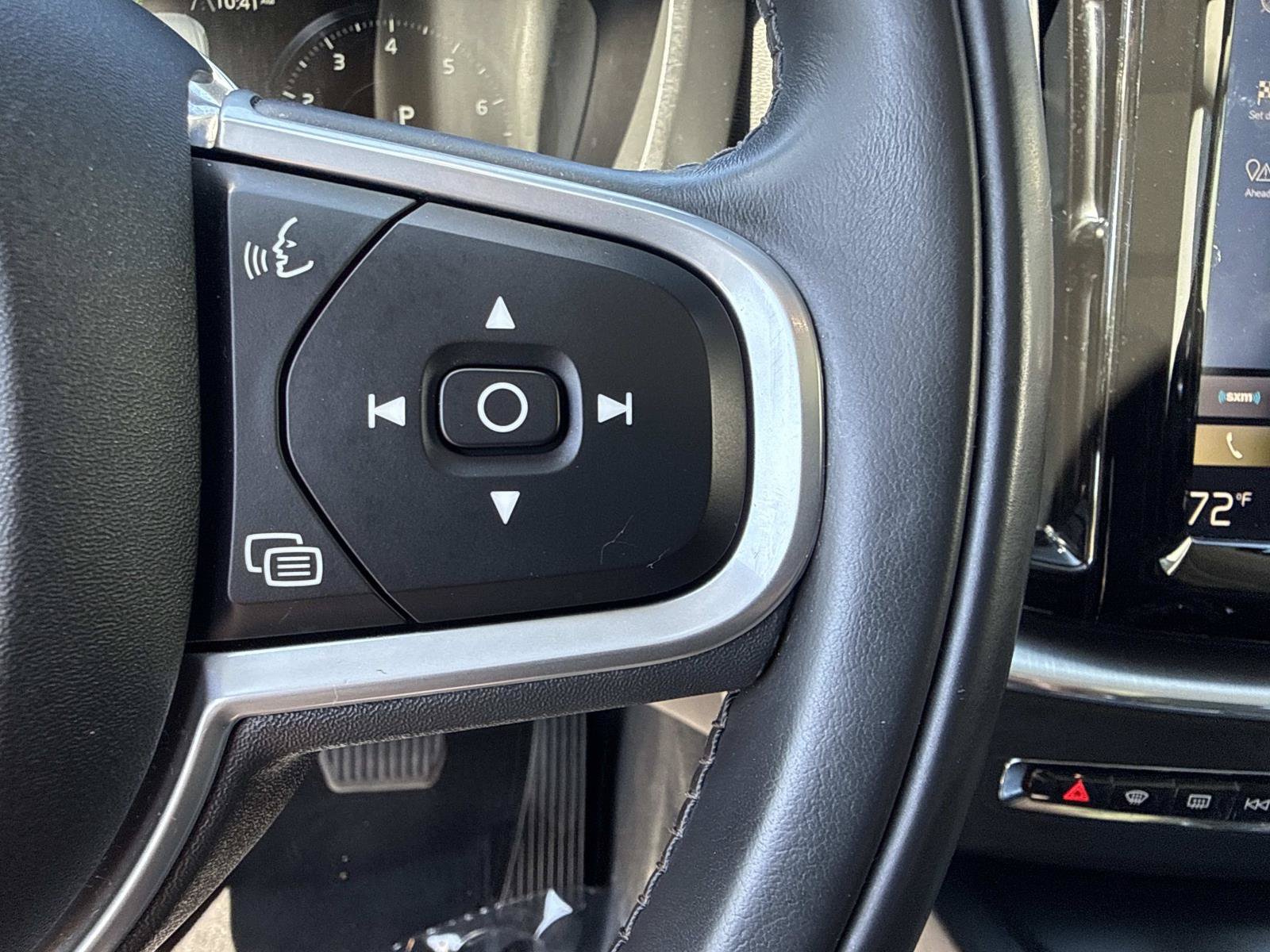Used 2018 Volvo XC60 T6 Momentum w/ Convenience Package AWD/4WD image 34