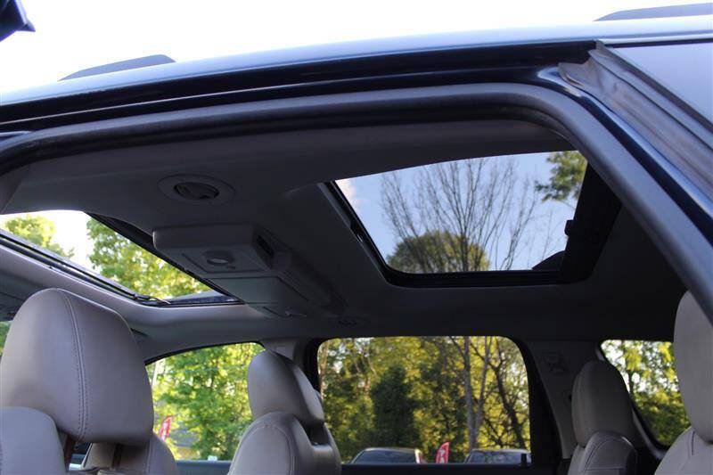 Used 2011 Chevrolet Traverse LTZ w/ LPO, 'HIT The Road' Package AWD/4WD image 28