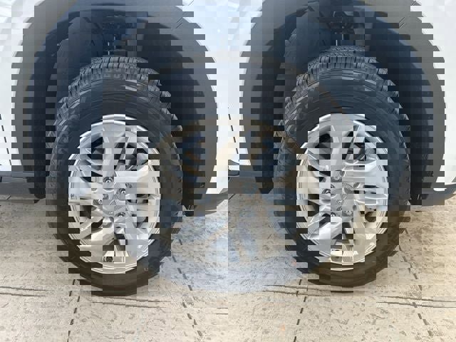 New 2026 Hyundai Venue SE image 39