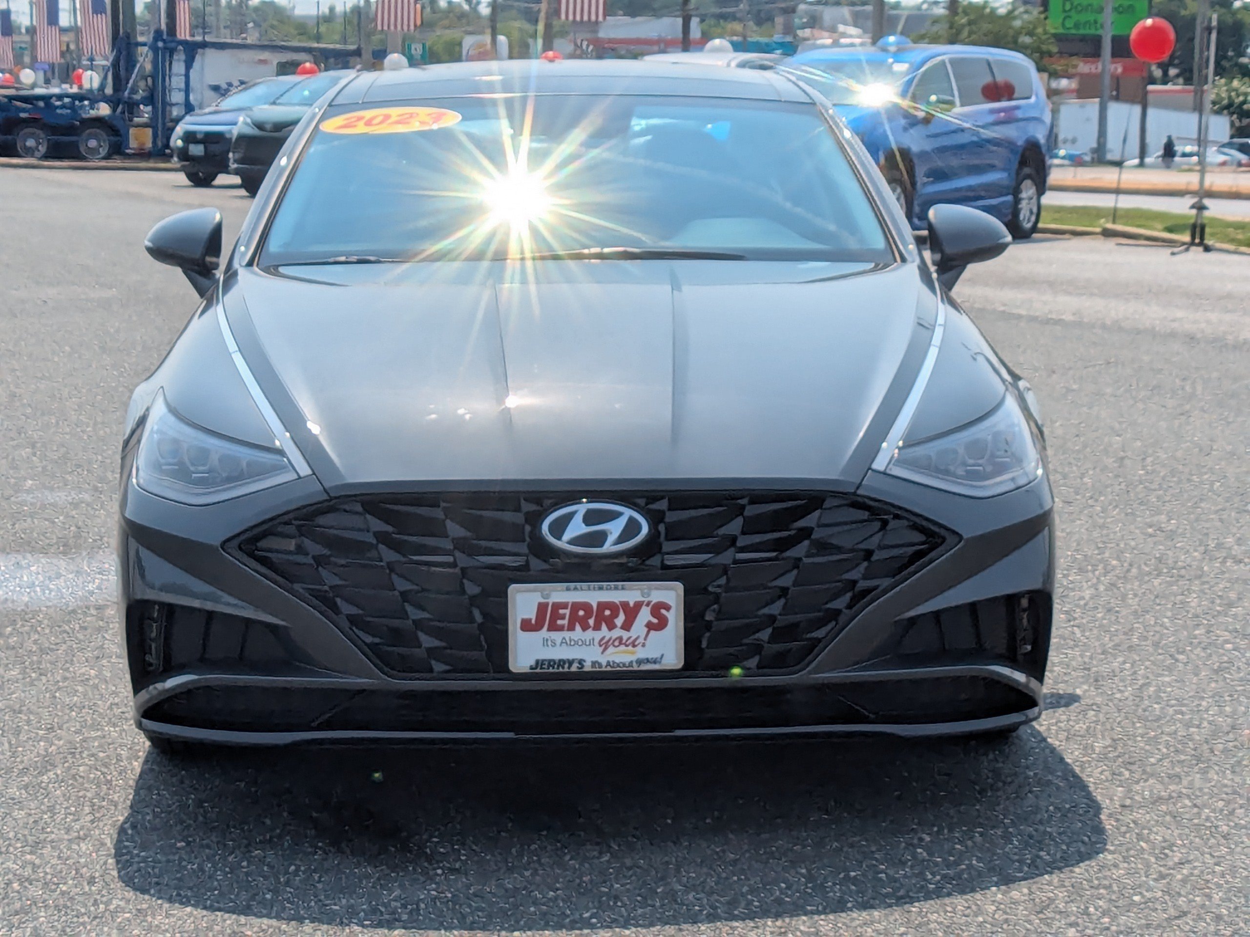 Used 2023 Hyundai Sonata SEL w/ Convenience Package FWD image 2