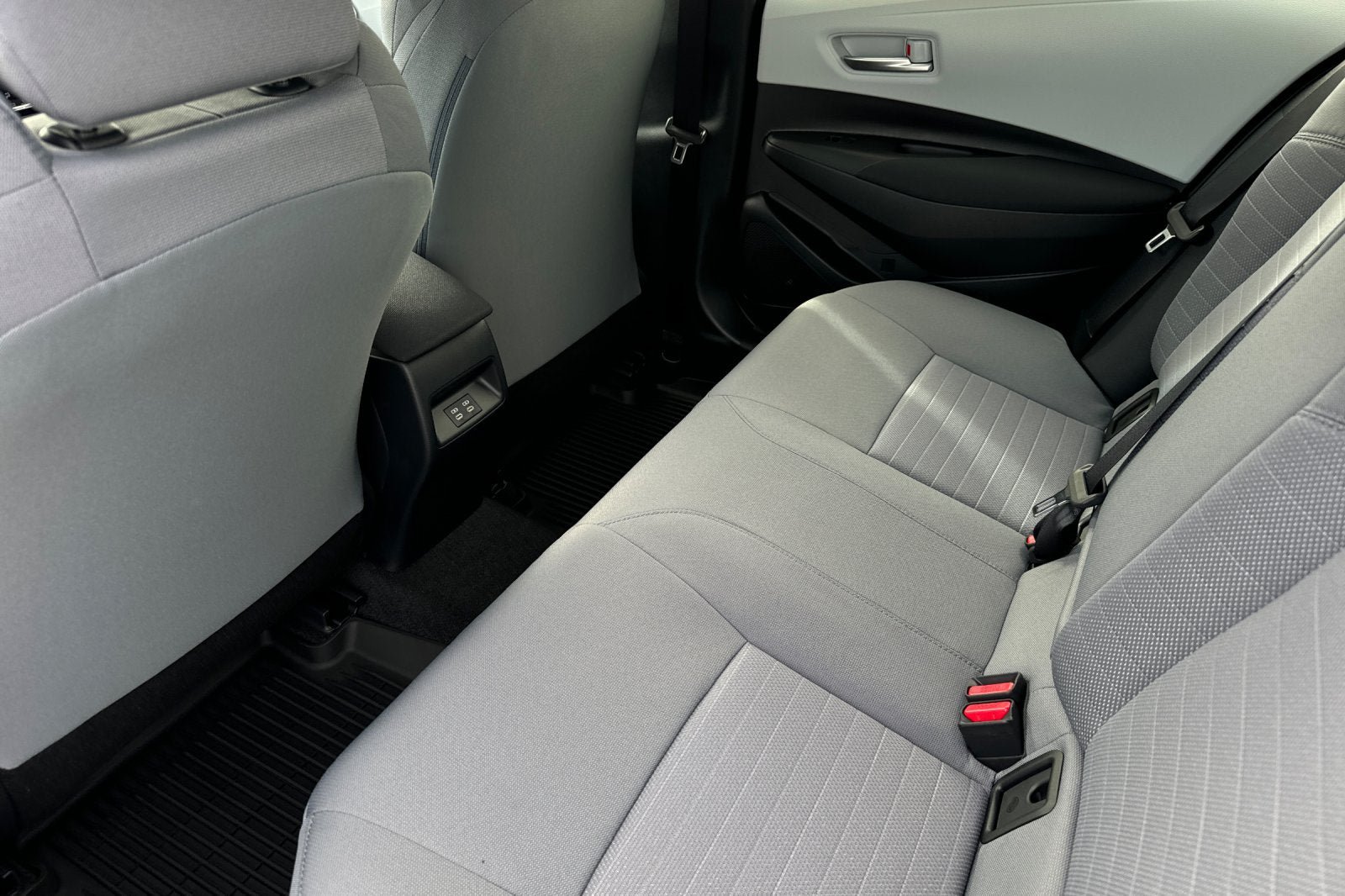 New 2026 Toyota Corolla SE FWD image 11