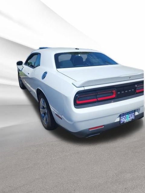 Used 2020 Dodge Challenger SXT RWD image 10