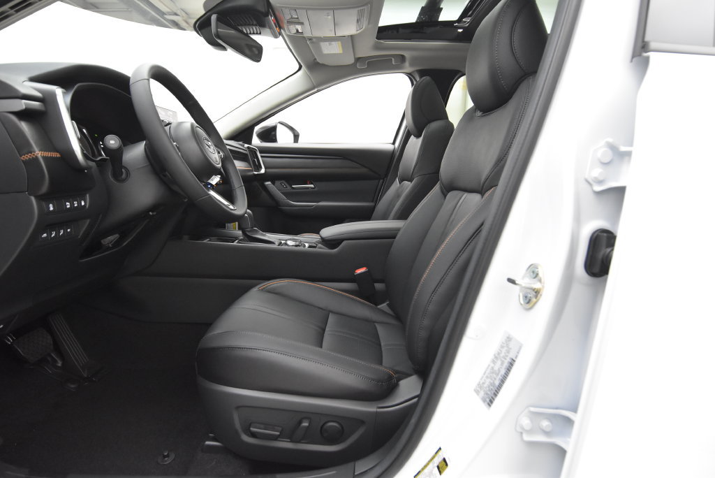 New 2026 MAZDA CX-50 AWD 2.5 Hybrid w/ Cargo Package image 31