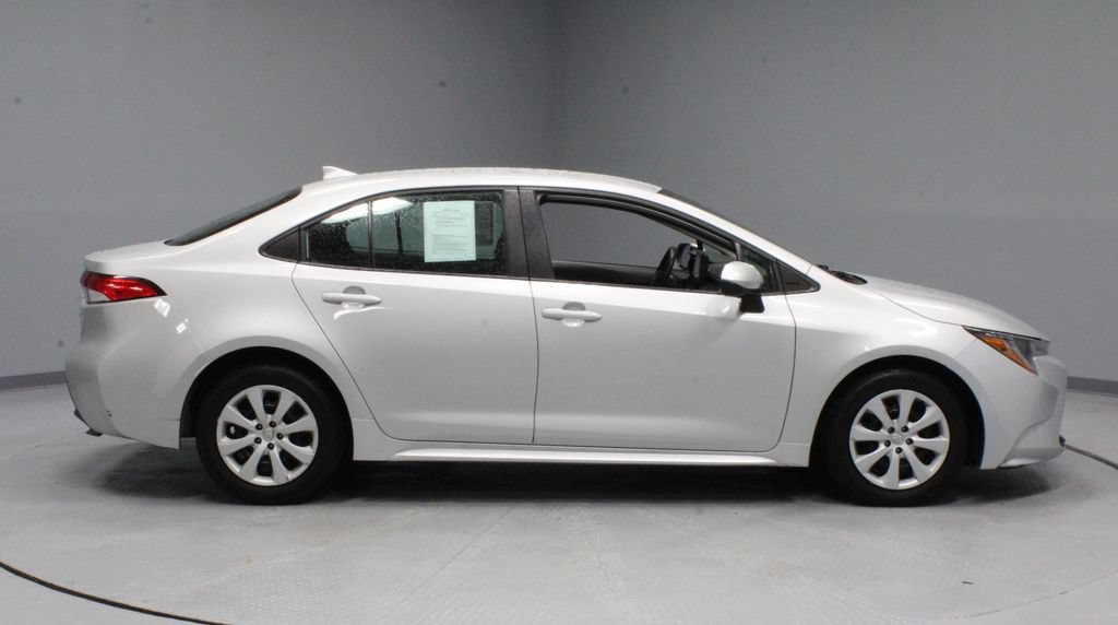 Used 2024 Toyota Corolla LE FWD image 12