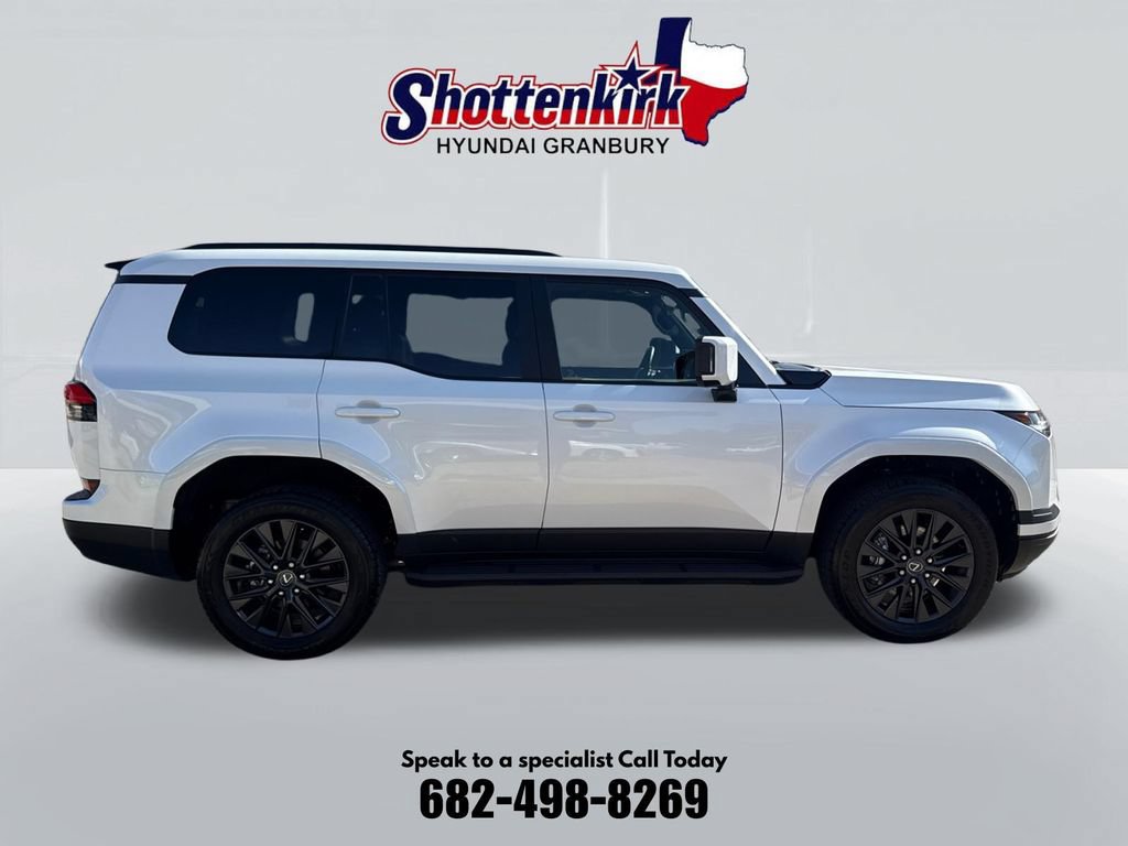 Used 2025 Lexus GX 550 w/ Accessory Package (2T) AWD/4WD image 5