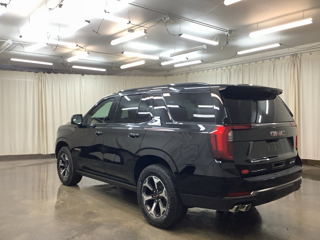 New 2026 GMC Yukon AT4 Ultimate w/ LPO, Illumination Package AWD/4WD image 10