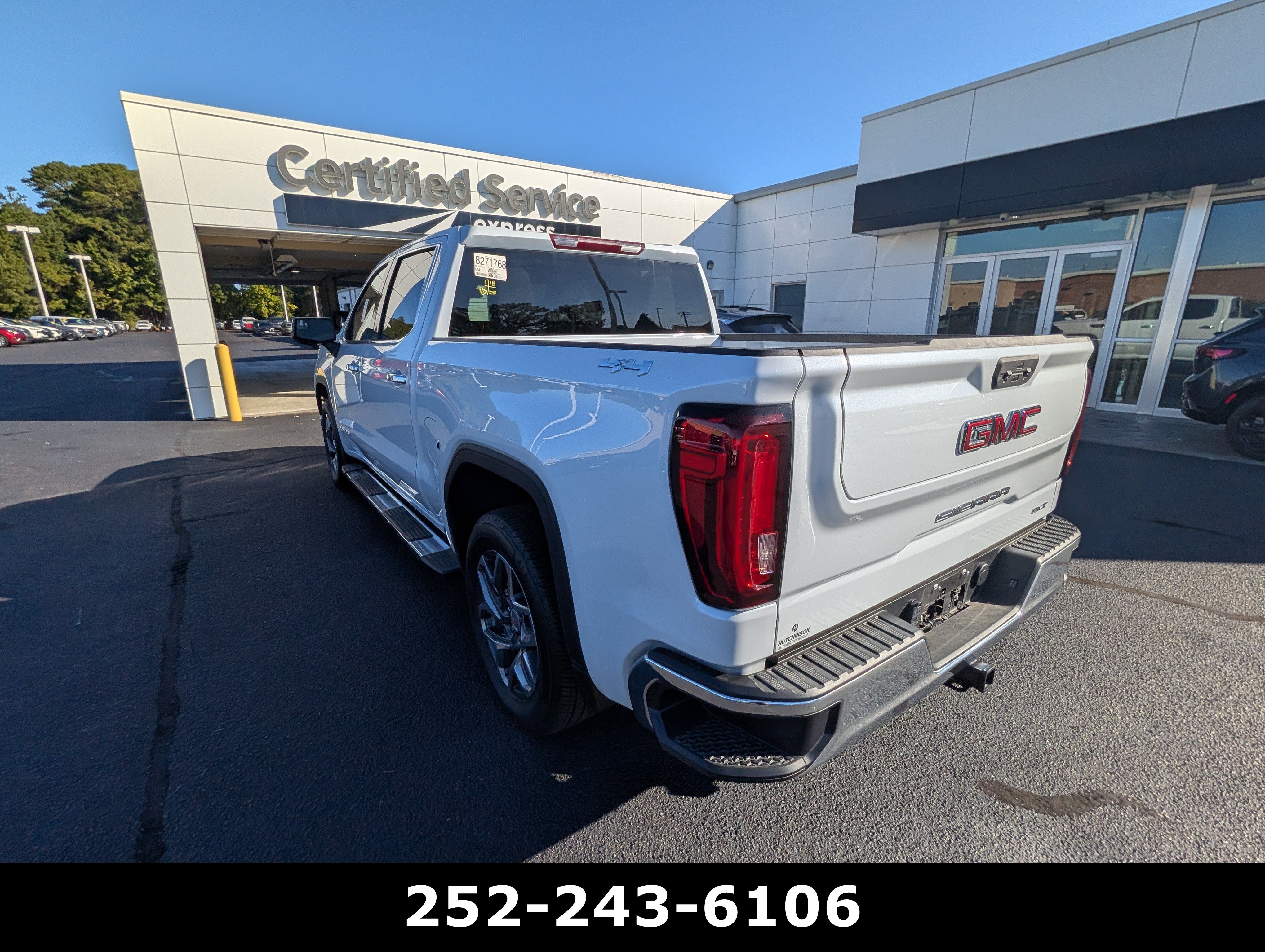 Used 2026 GMC Sierra 1500 SLT w/ SLT Premium Package AWD/4WD image 9