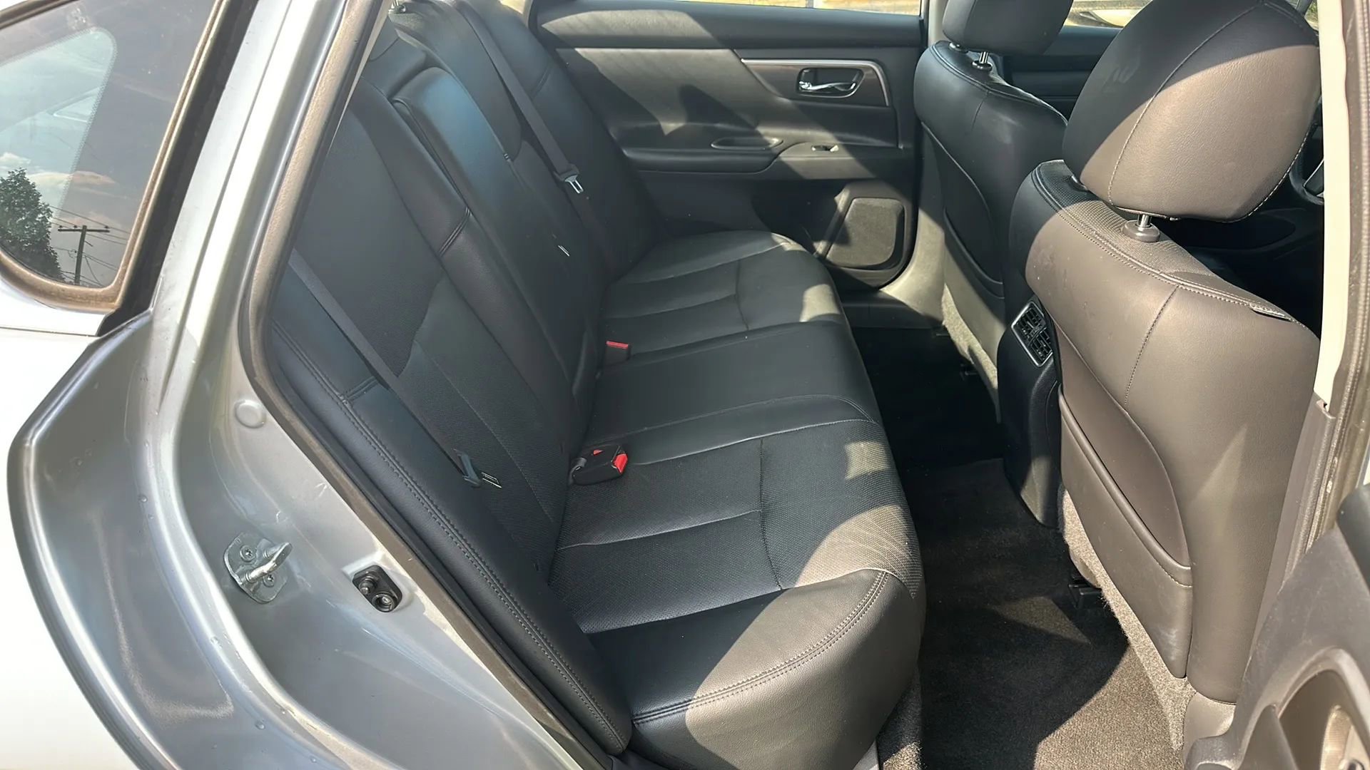 Used 2015 Nissan Altima 2.5 SL w/ Technology Package image 20