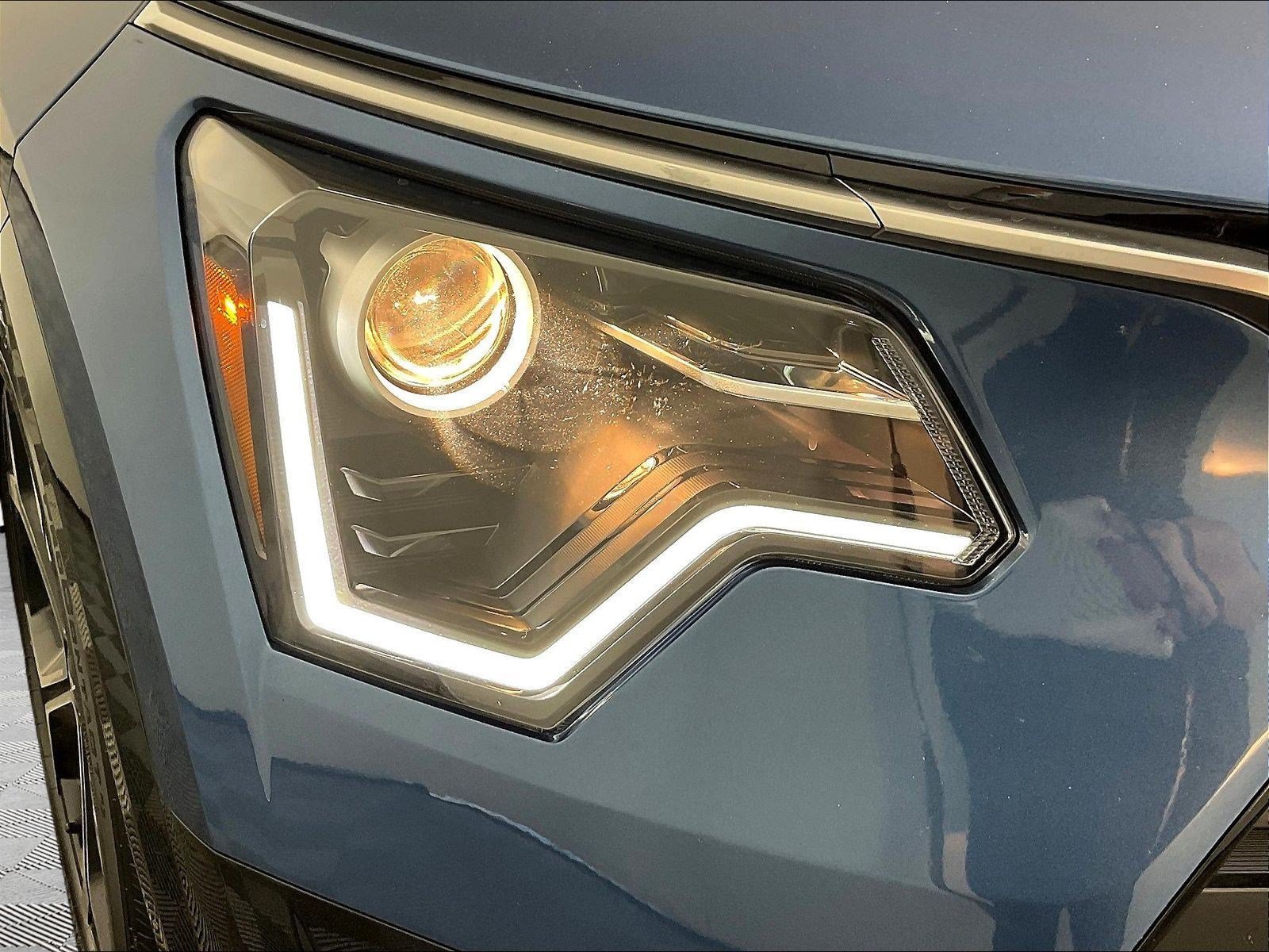 Used 2023 Kia Niro EX Touring FWD image 32