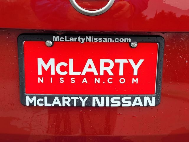 Used 2025 Nissan Versa SV w/ Trunk Package image 16