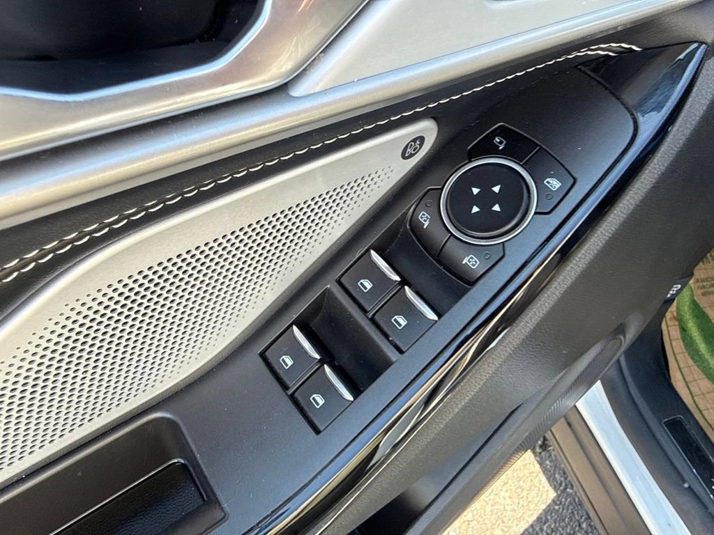 Used 2023 Ford Explorer ST w/ Equipment Group 401A AWD/4WD image 19