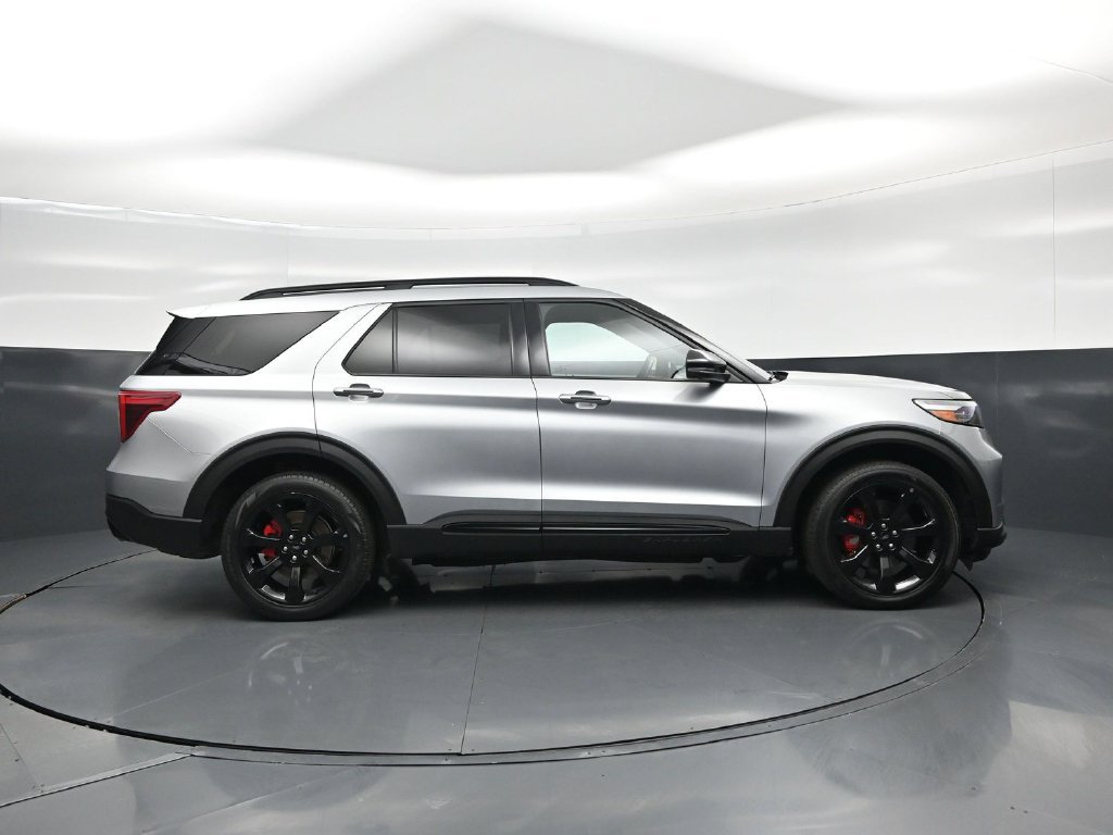 Used 2023 Ford Explorer ST w/ Equipment Group 401A AWD/4WD image 26