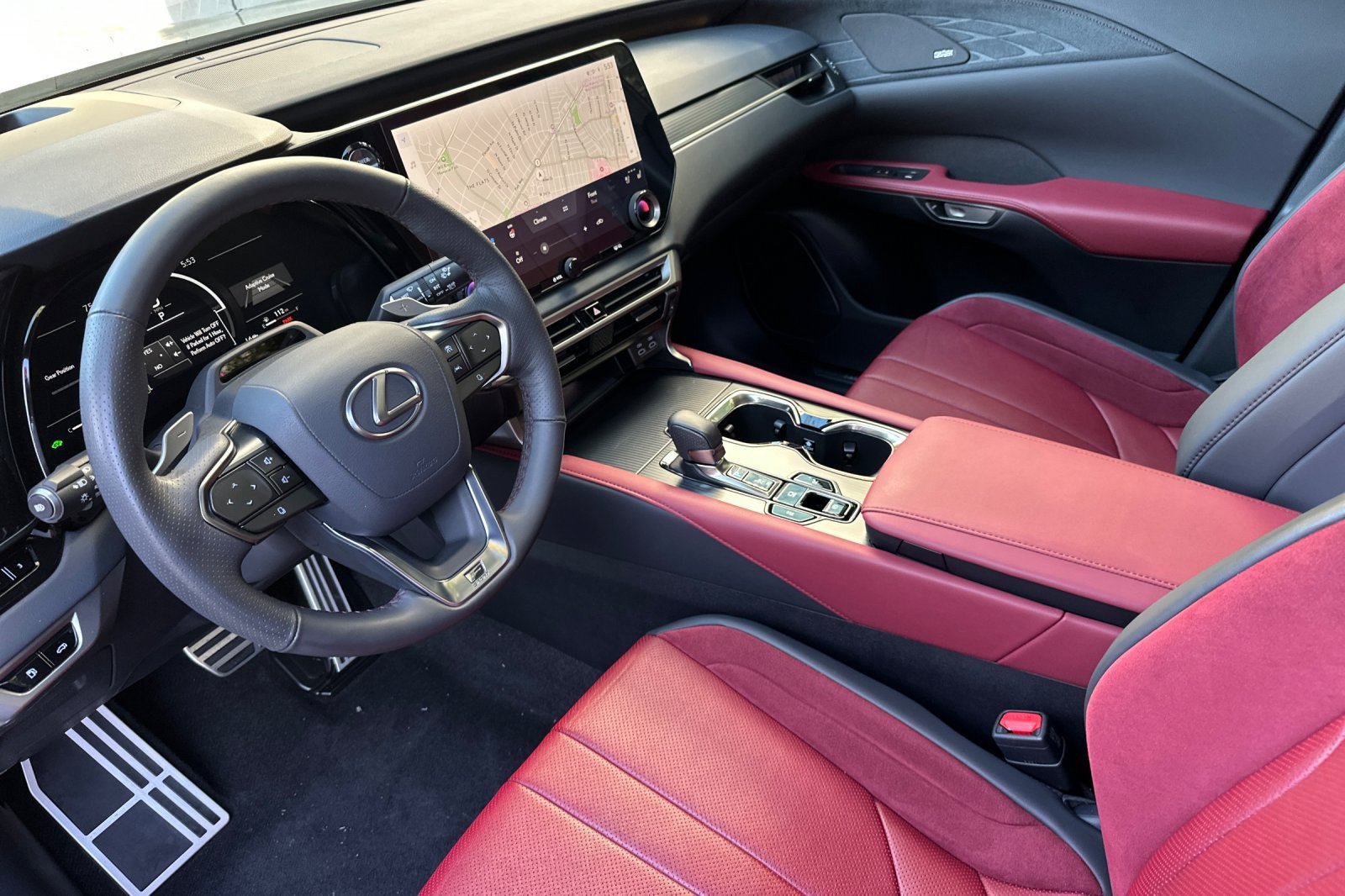 Used 2025 Lexus RX 500h F Sport w/ Convenience Package AWD/4WD image 9