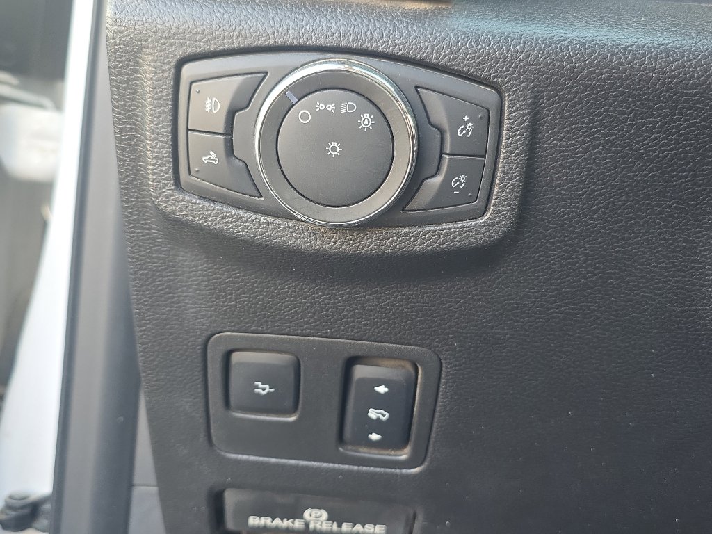 Certified 2017 Ford F350 Lariat w/ Lariat Ultimate Package image 19