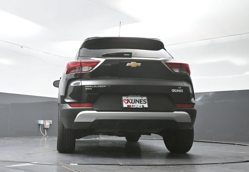 Used 2025 Chevrolet TrailBlazer LT AWD/4WD image 58