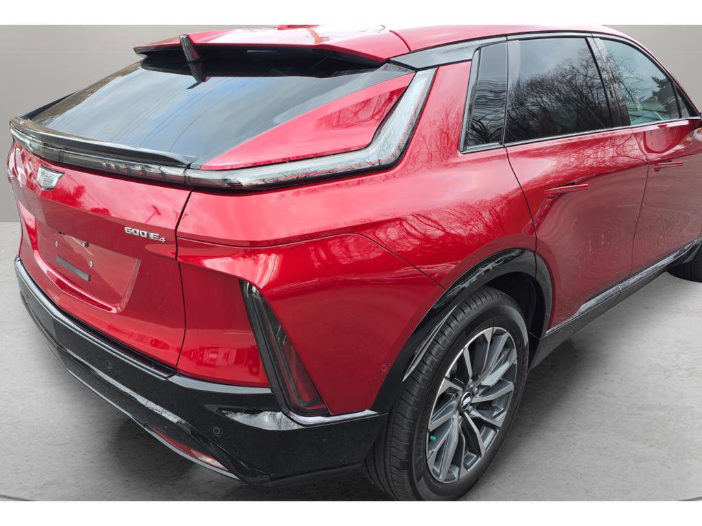 Certified 2025 Cadillac Lyriq Sport image 11