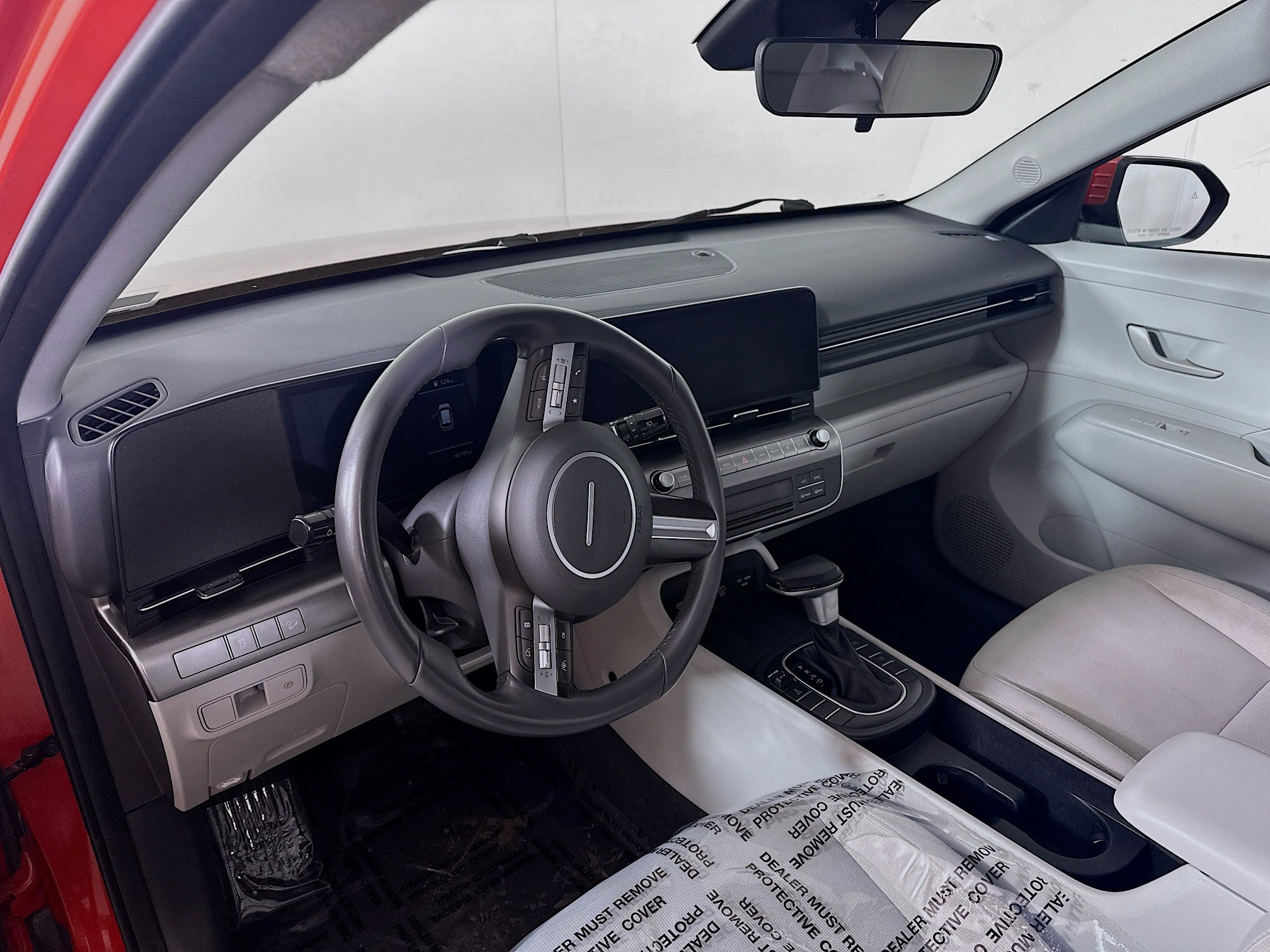 Certified 2025 Hyundai Kona SEL AWD/4WD image 9