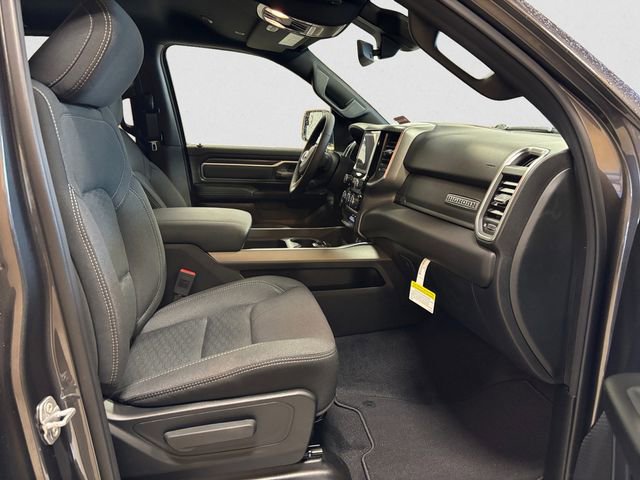 New 2026 RAM 1500 4x4 Crew Cab image 16