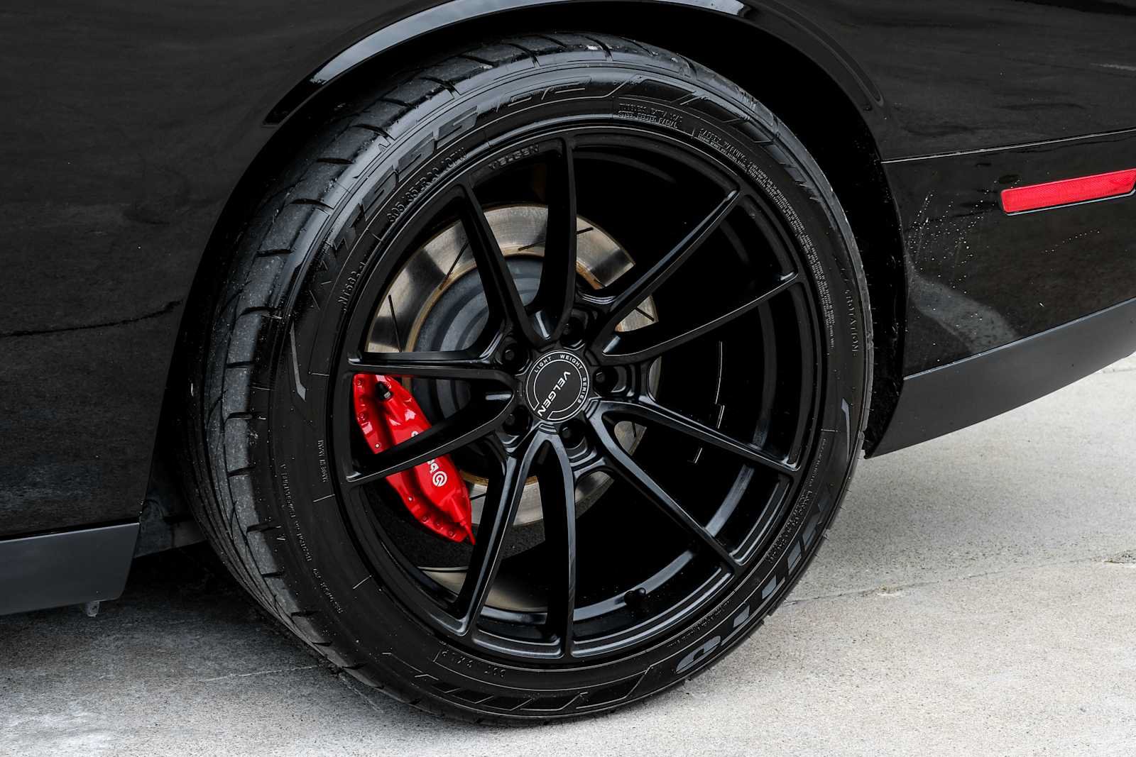 Used 2016 Dodge Challenger SRT Hellcat RWD image 44