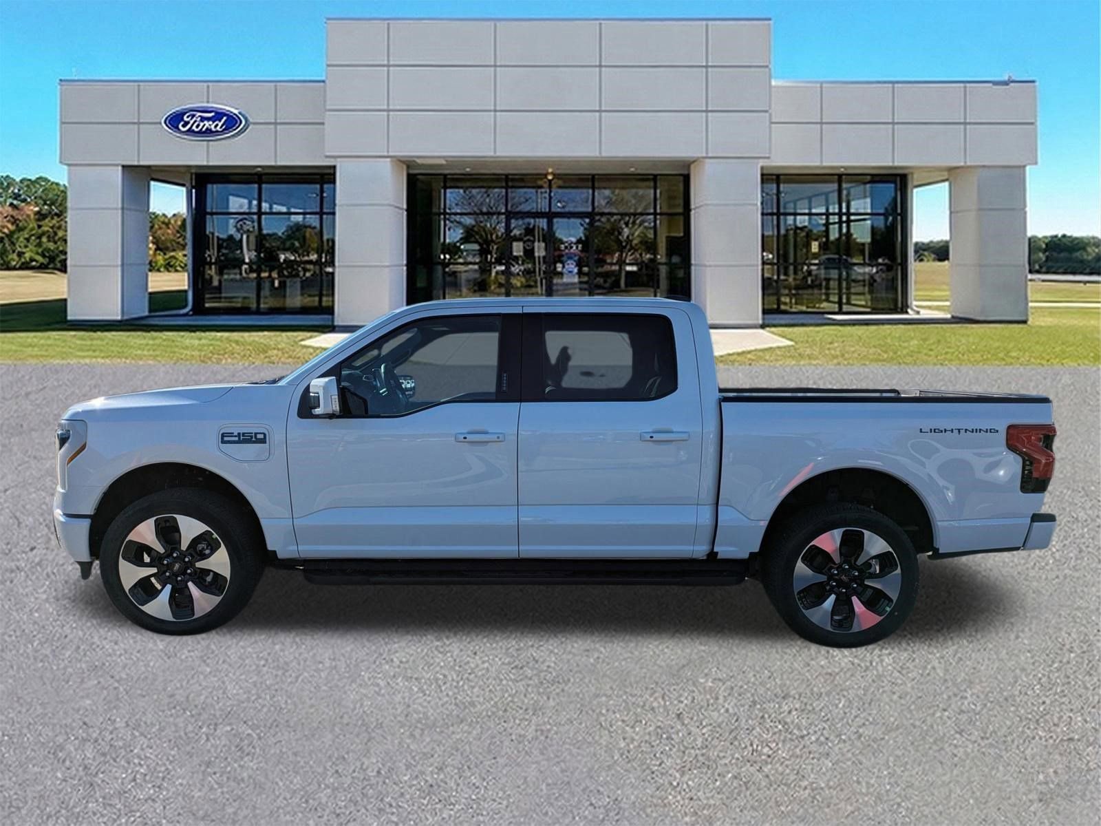 New 2025 Ford F150 Lightning Platinum AWD/4WD image 7