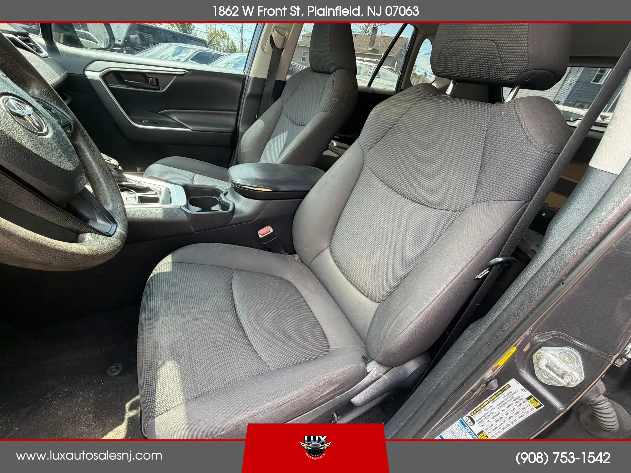 Used 2019 Toyota RAV4 LE w/ All Weather Liner Package AWD/4WD image 6