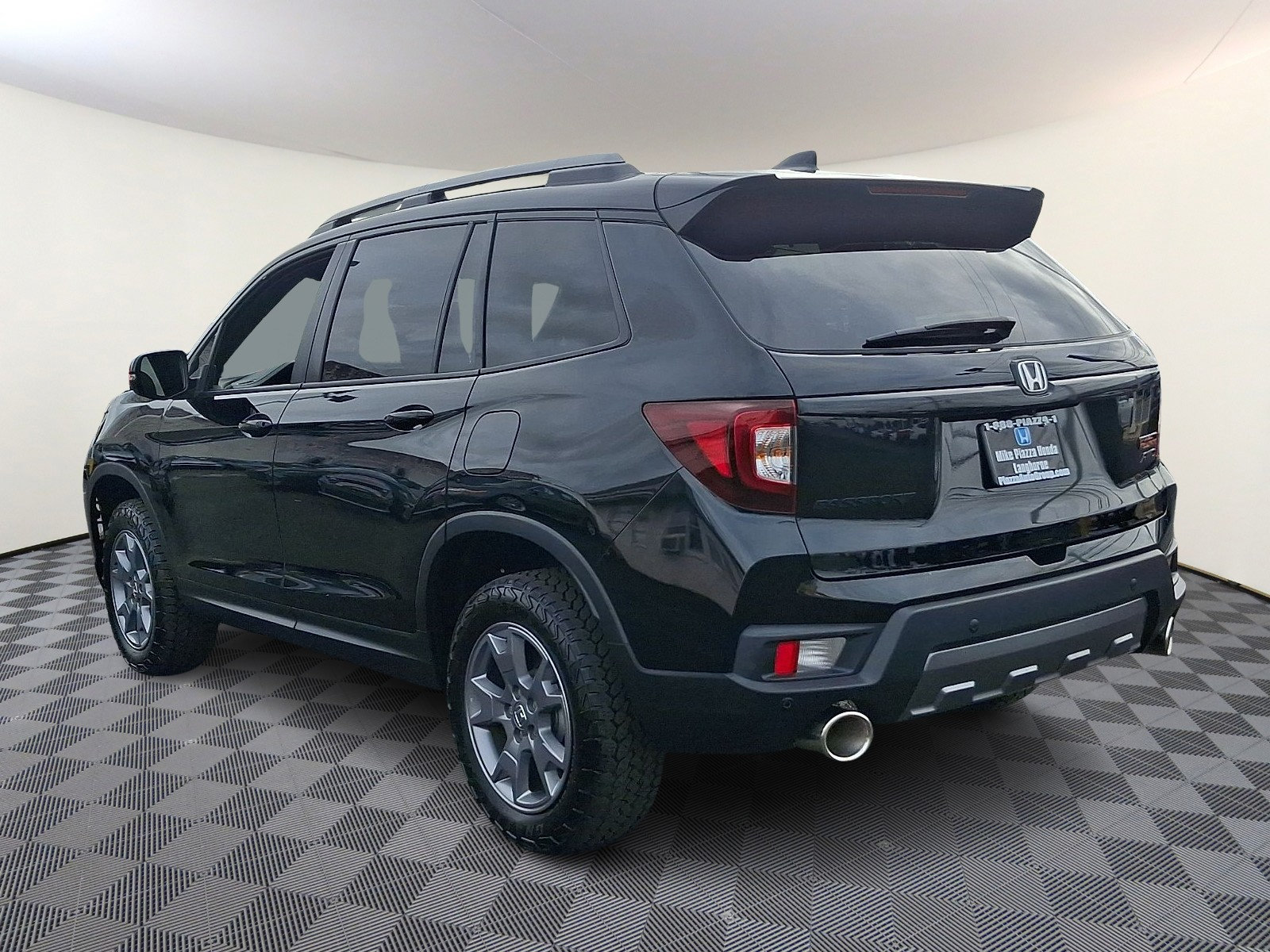 Used 2025 Honda Passport TrailSport image 5
