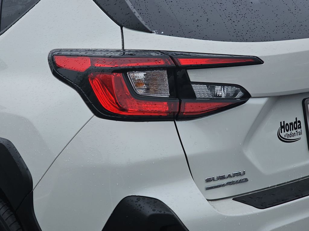 Used 2024 Subaru Crosstrek 2.0i w/ Crosstrek Mirror Package image 31
